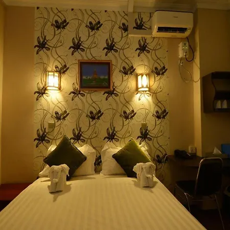Family Treasure Yangon Hotel